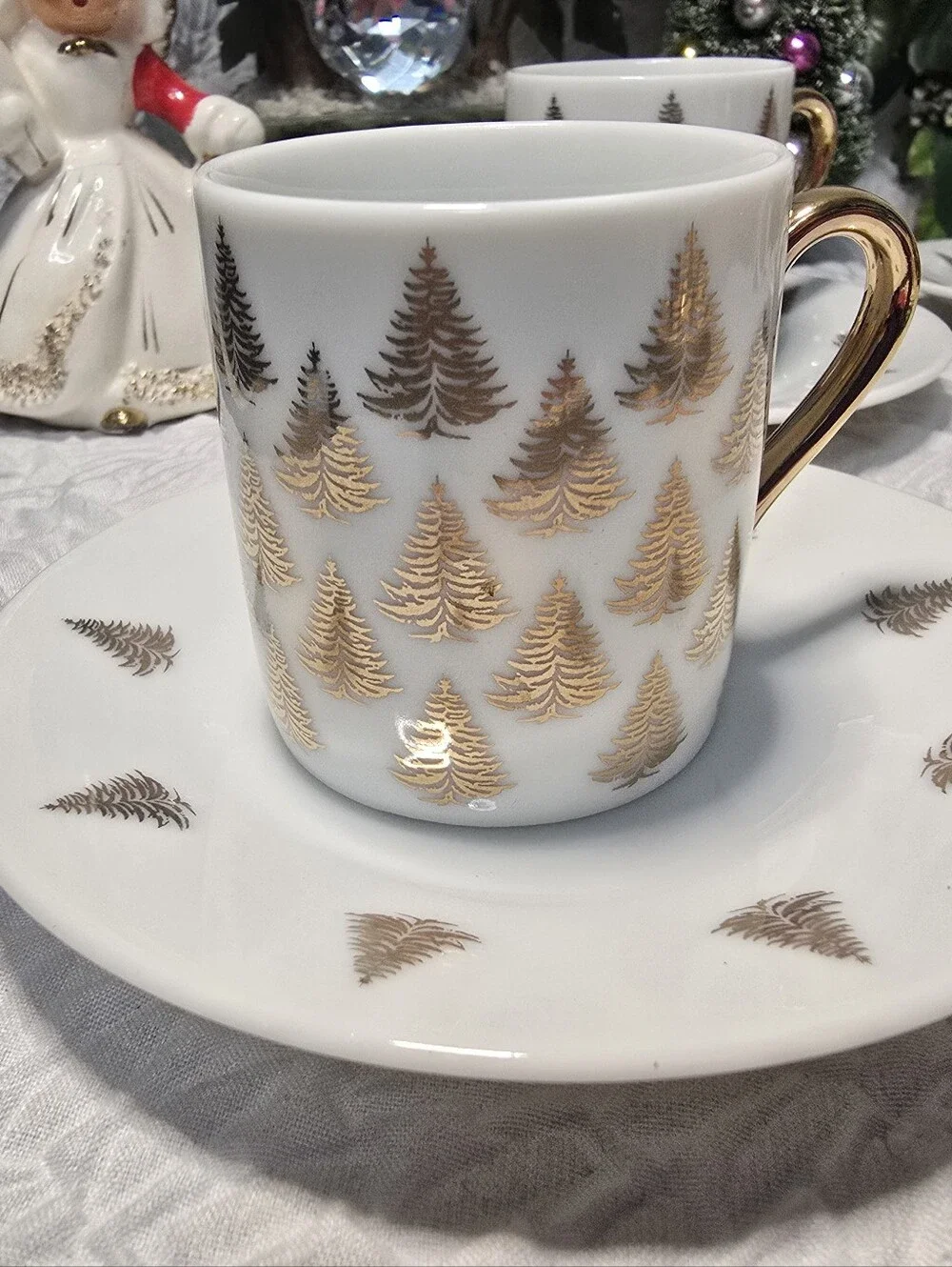 Vintage Centurion Collection Gold Christmas Tree Espresso Cups & Saucers - 8pc